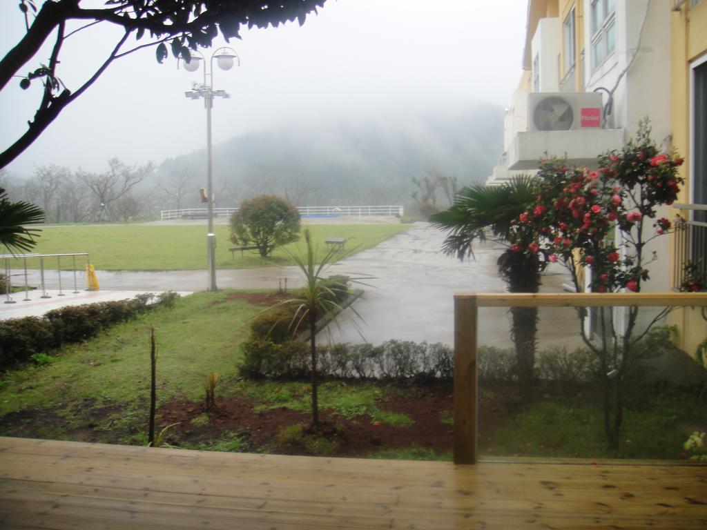 Geomunoreum Hostel Τζέτζου Εξωτερικό φωτογραφία