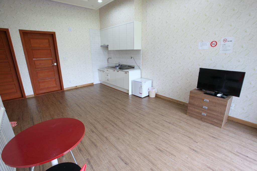 Geomunoreum Hostel Τζέτζου Εξωτερικό φωτογραφία